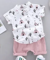 طقم ولادي انيق مكون من قطعتين شميز بأكمام قصيرة وشورت