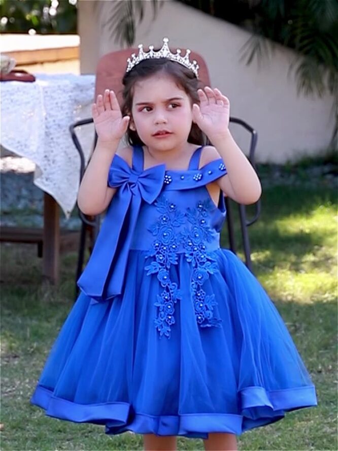 ⁦فستان بناتي شبكي بدون أكمام⁩ - الصورة ⁦2⁩