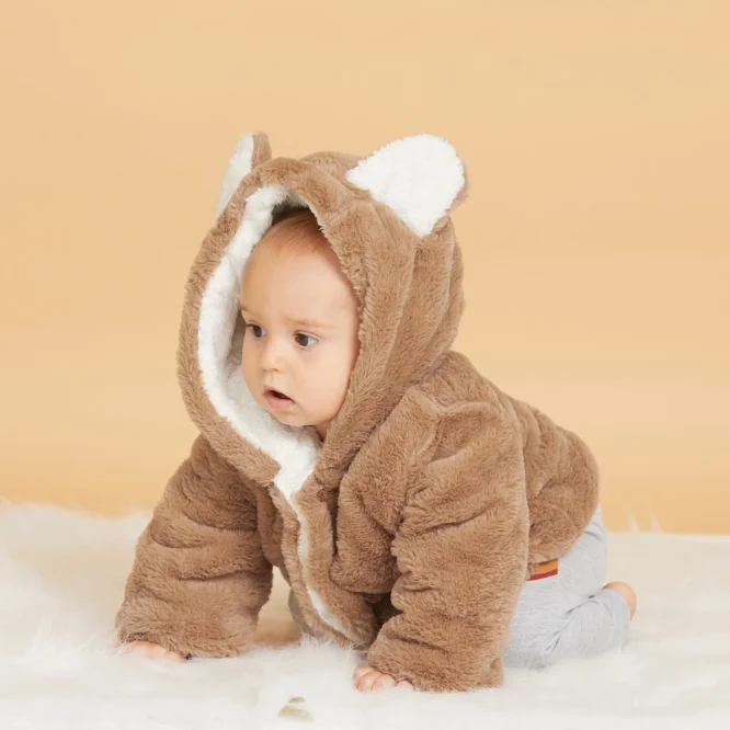 جاكت صوف راقي بأكمام طويلة مع غطاء رأس للبنات والاولاد