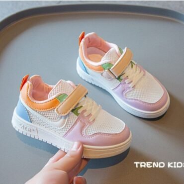 حذاء رياضي أنيق برباط ولاصق للأولاد والبنات