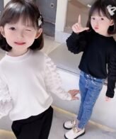 بلوزة بأكمام طويلة بتصميم أنيق وراقي للفتيات الصغيرات