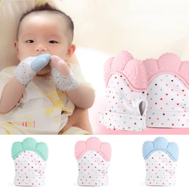 عضاضة أطفال على شكل قفاز .